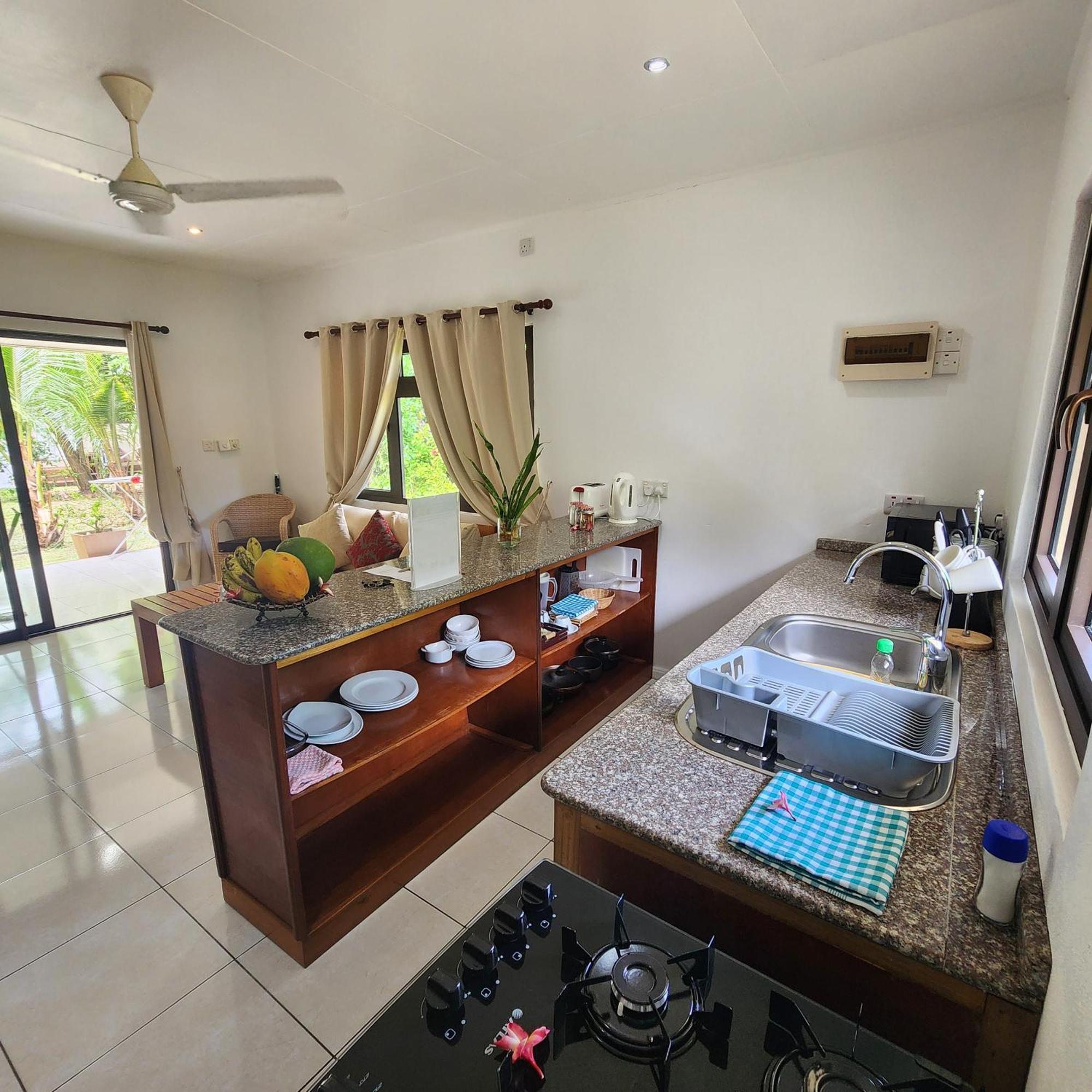 Surf Tropical Villa Takamaka Cerf Island Exterior foto